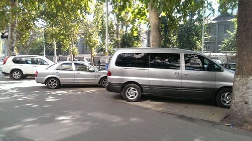 違章停車被拖壞，就該自認倒霉？告訴車主如何獲得賠償
